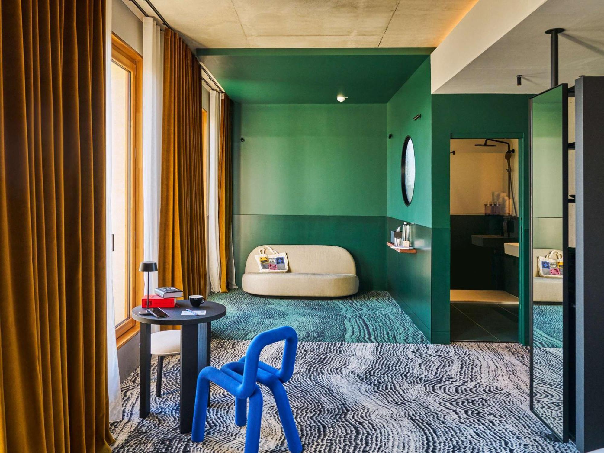 Tribe Paris Clichy Hotel ภายนอก รูปภาพ