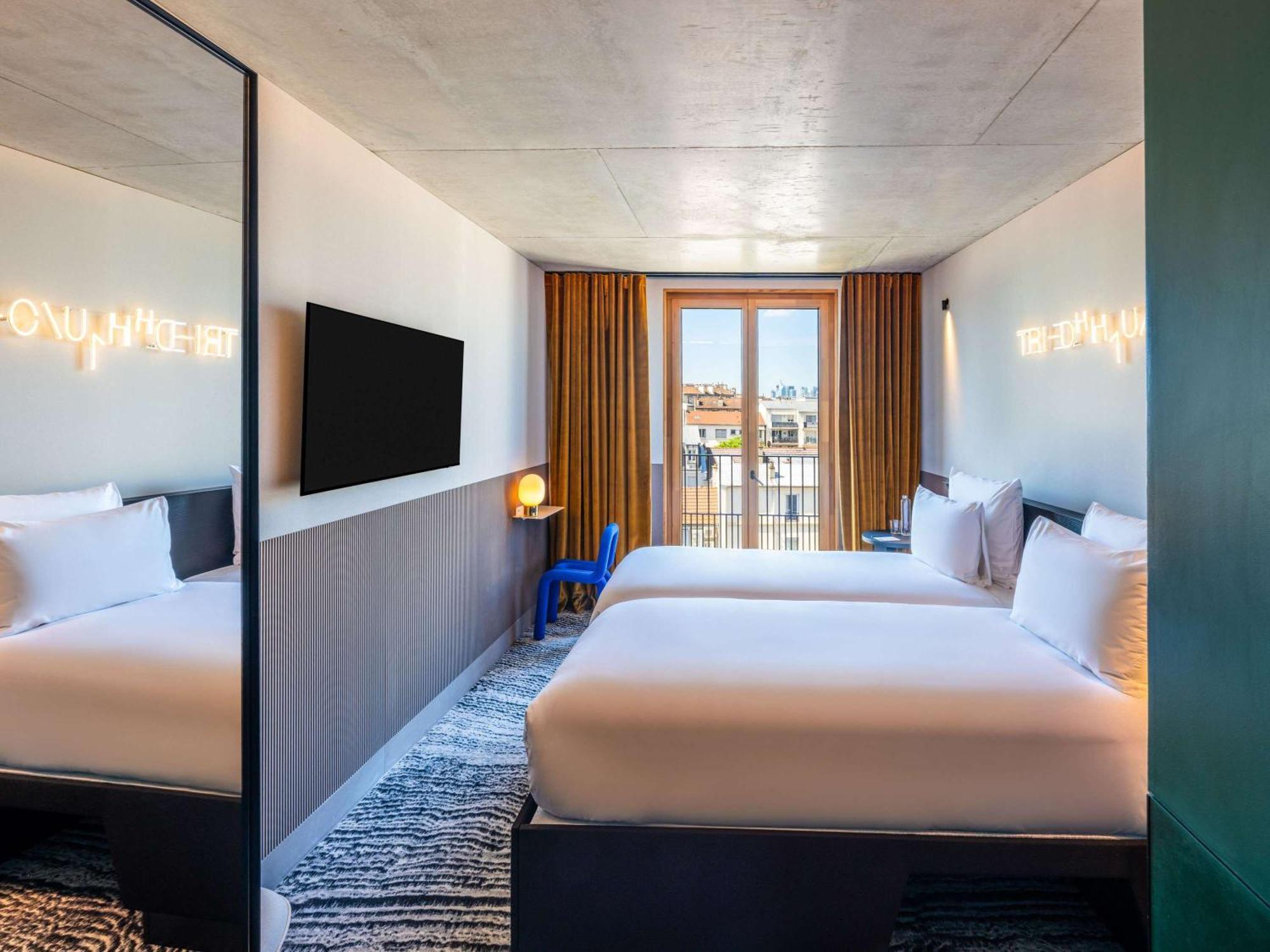 Tribe Paris Clichy Hotel ภายนอก รูปภาพ