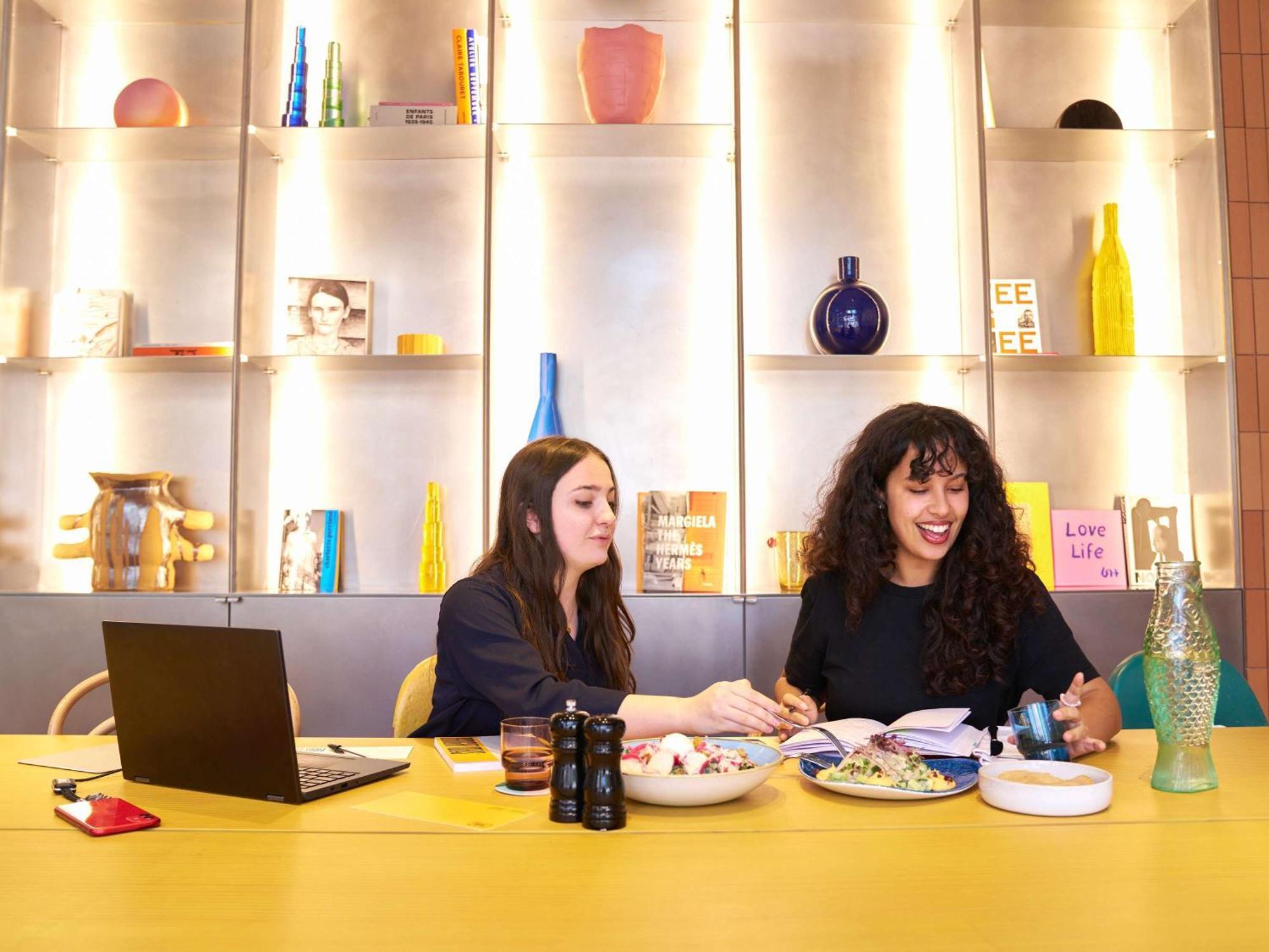 Tribe Paris Clichy Hotel ภายนอก รูปภาพ