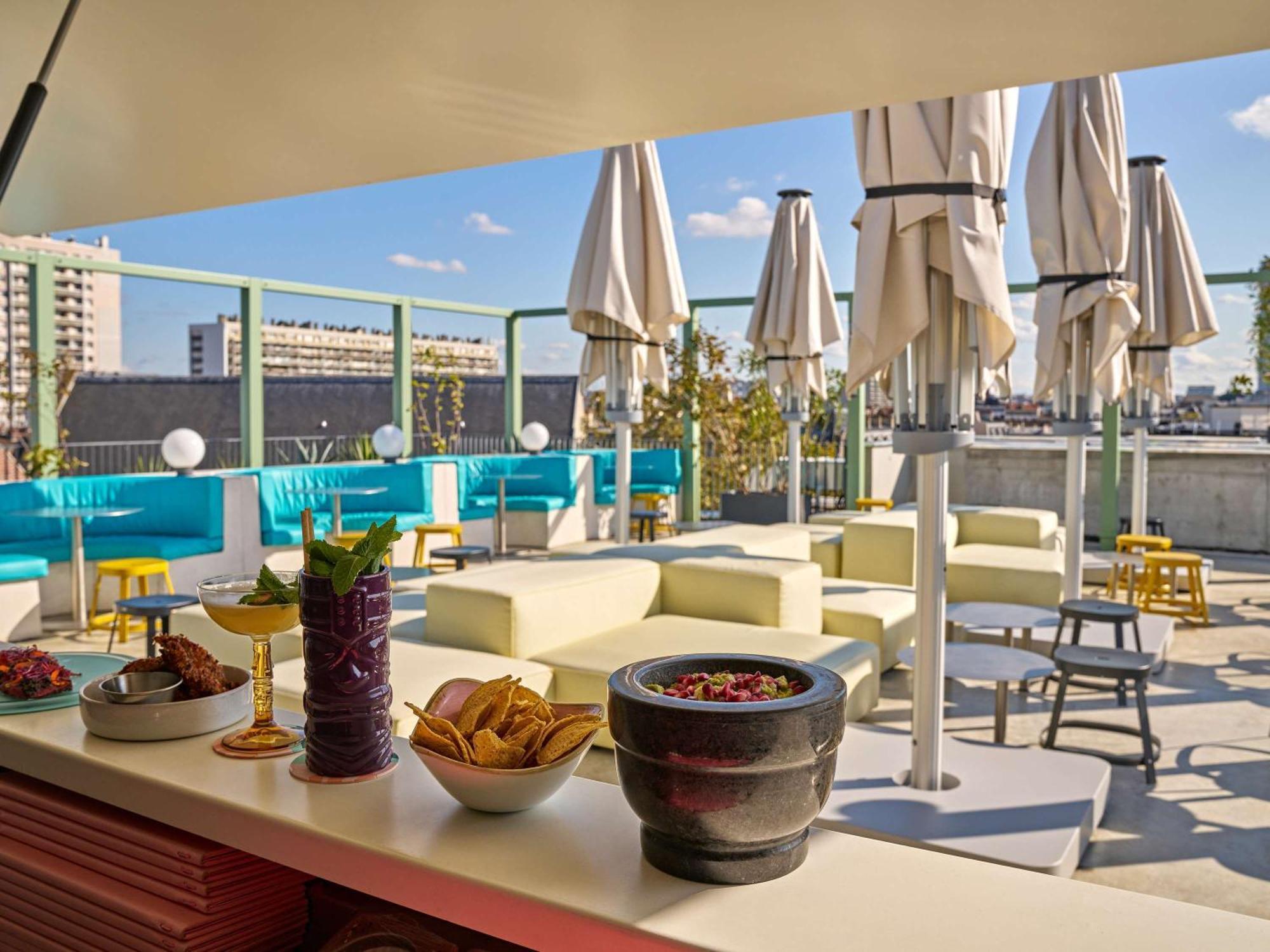 Tribe Paris Clichy Hotel ภายนอก รูปภาพ
